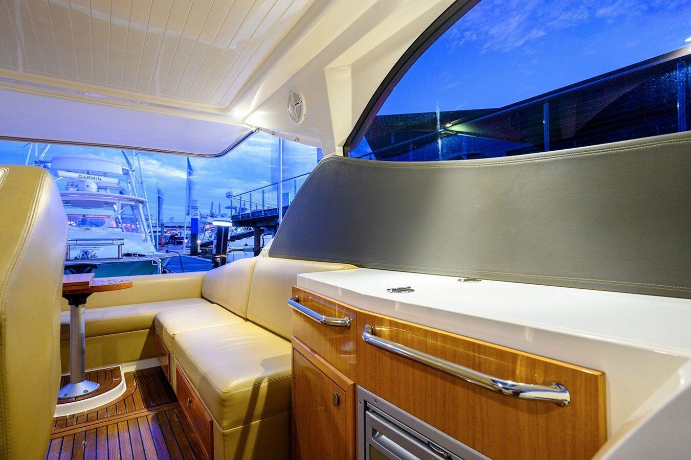 2012-mustang-32-8e7593