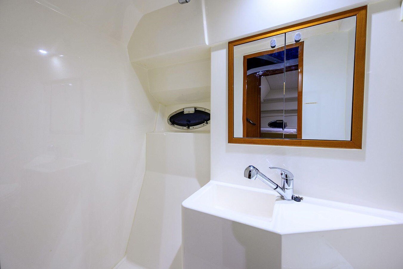 2012-mustang-32-8e7593