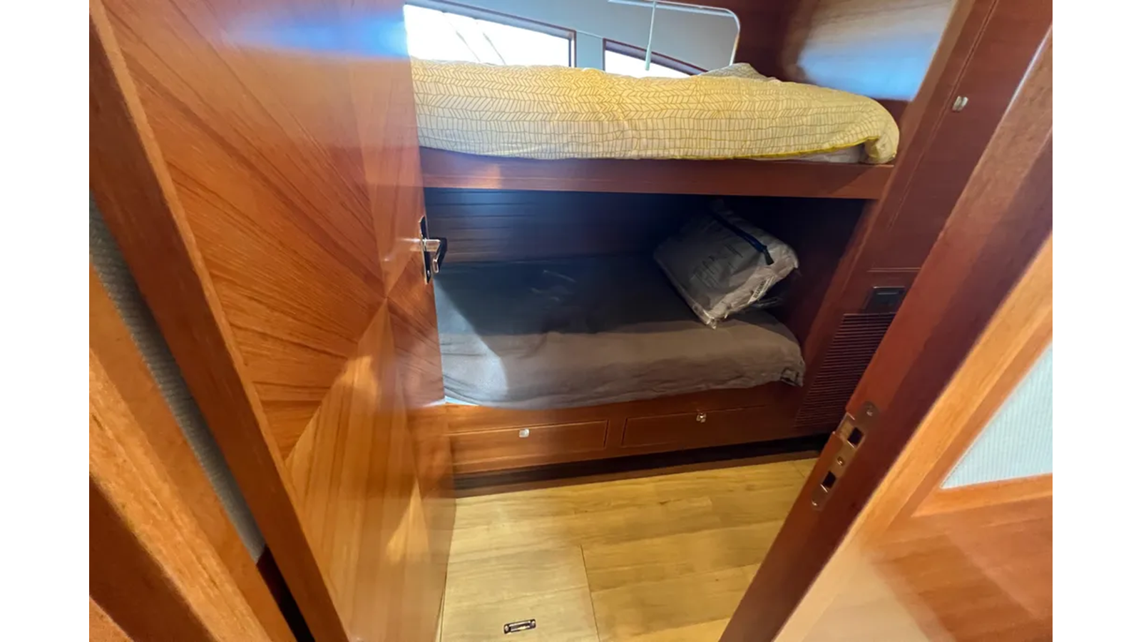 2012-nordhavn-60-87f8fc