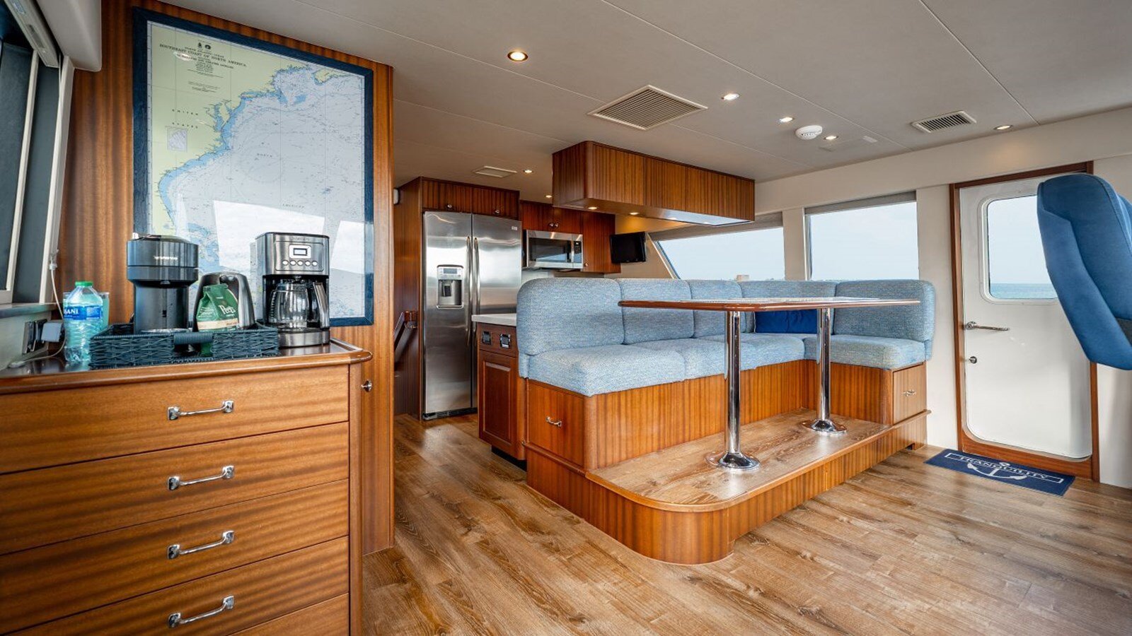 2012 PACIFIC MARINER 85'