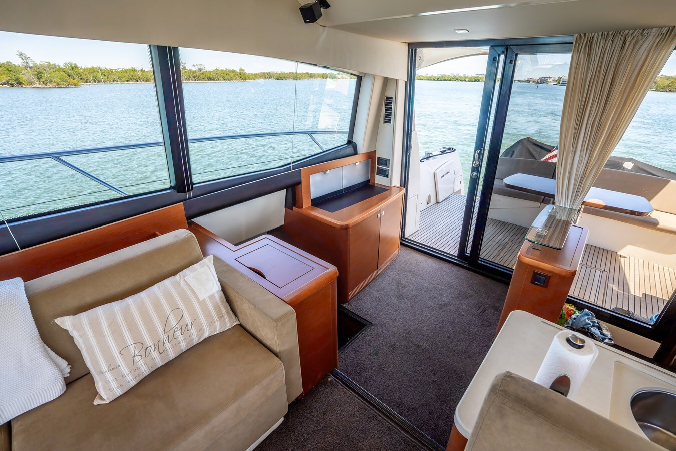 2012-prestige-49-1-0612cb