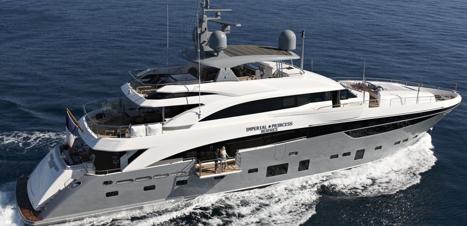 2012-princess-yachts-131-3-8de3a9