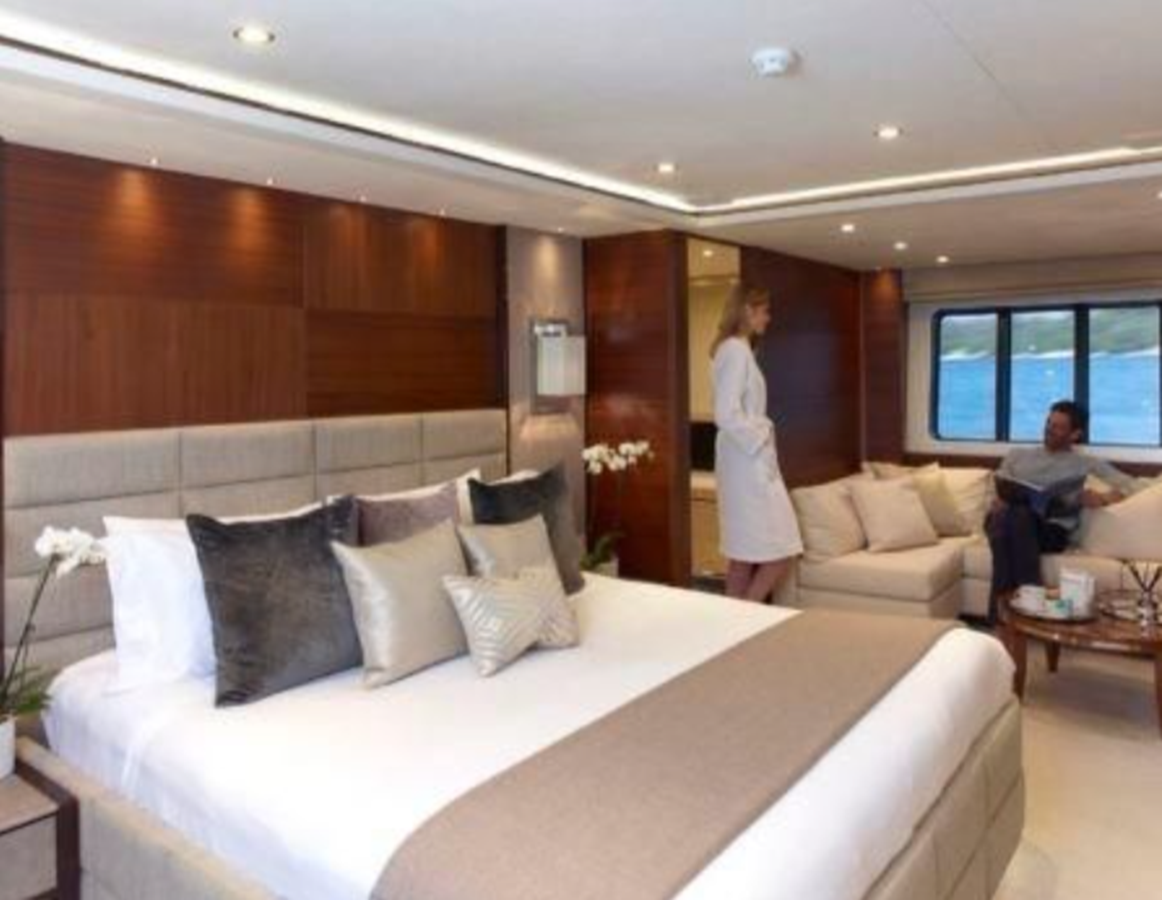 2012-princess-yachts-131-3-a7a3b5