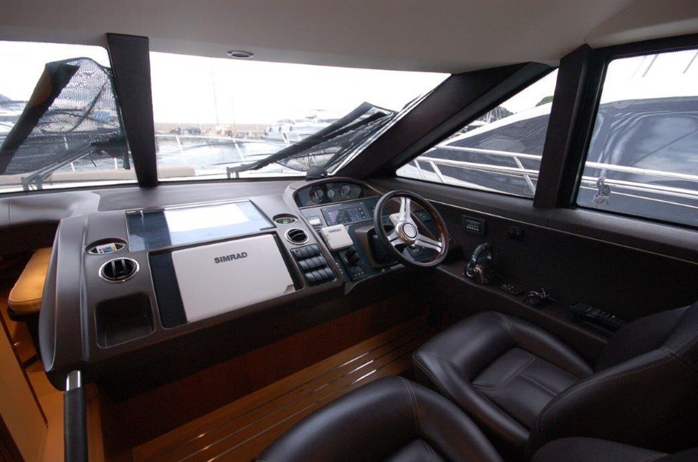 2012-princess-yachts-61-1-d1f280