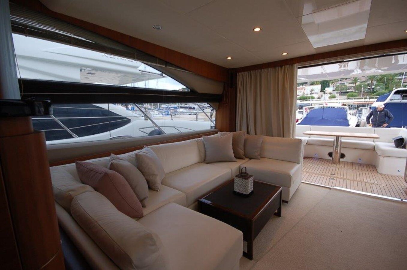 2012-princess-yachts-61-1-d1f280