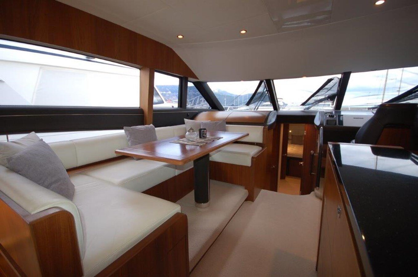 2012-princess-yachts-61-1-d1f280