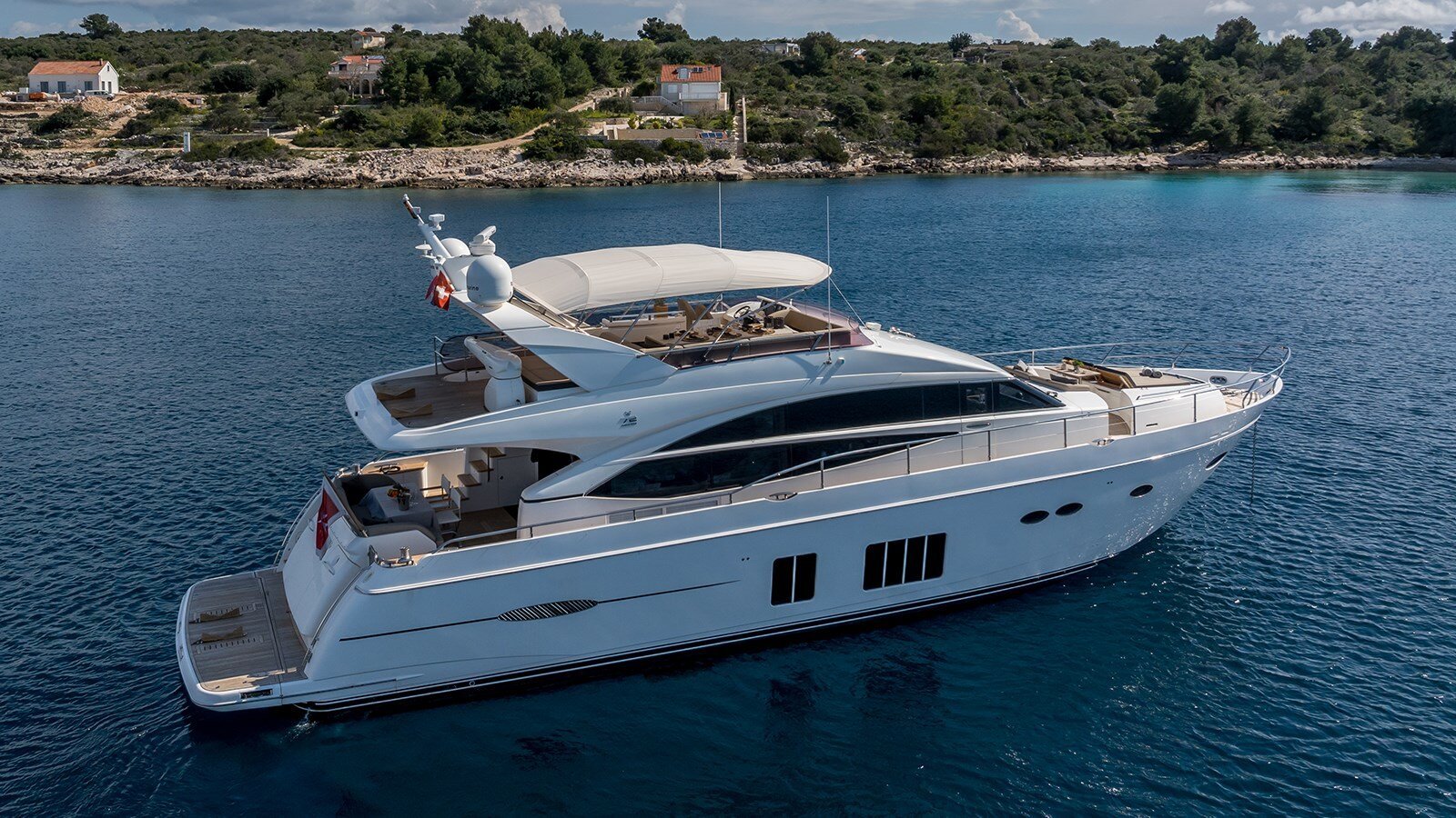 2012-princess-yachts-74-1-dd81fc