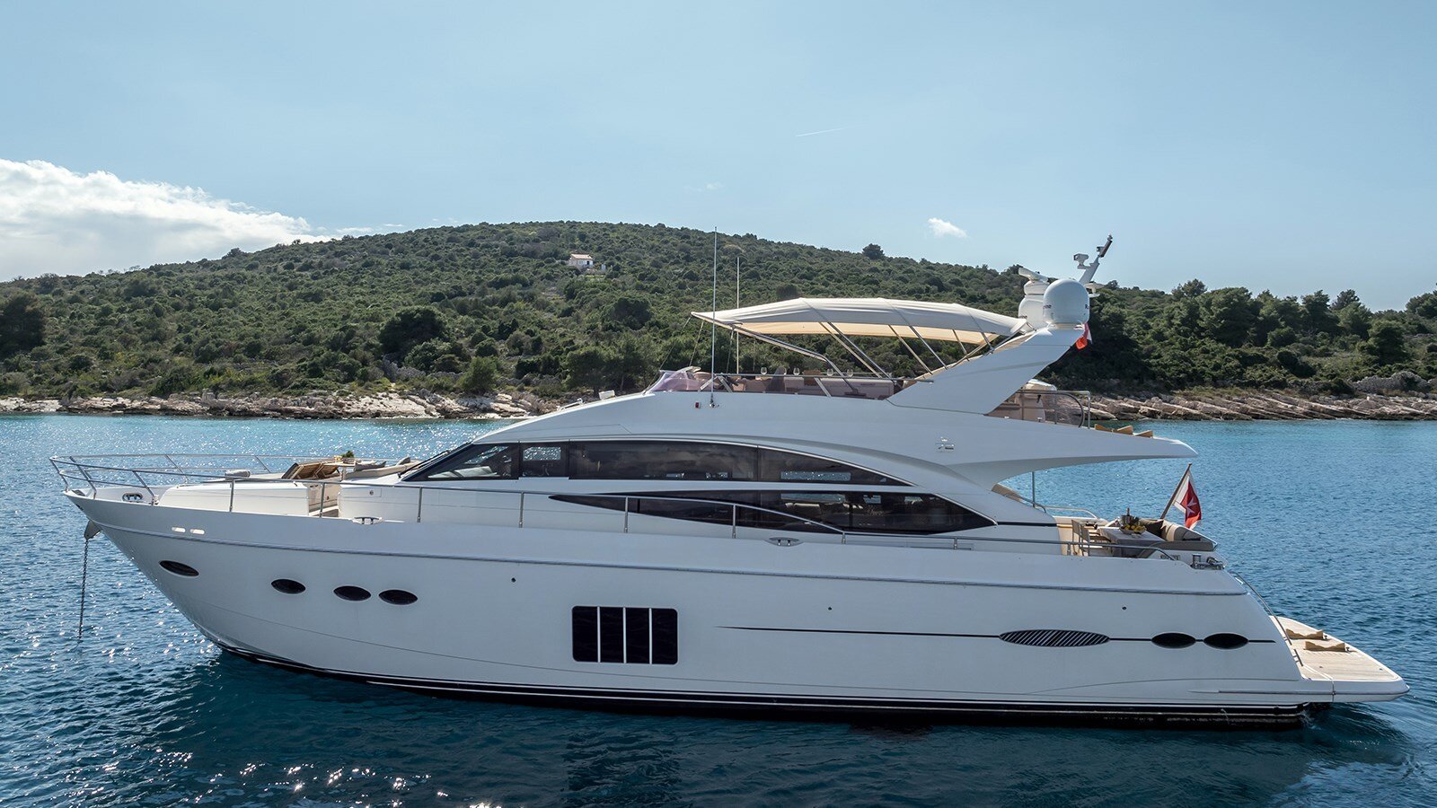 2012-princess-yachts-74-1-dd81fc