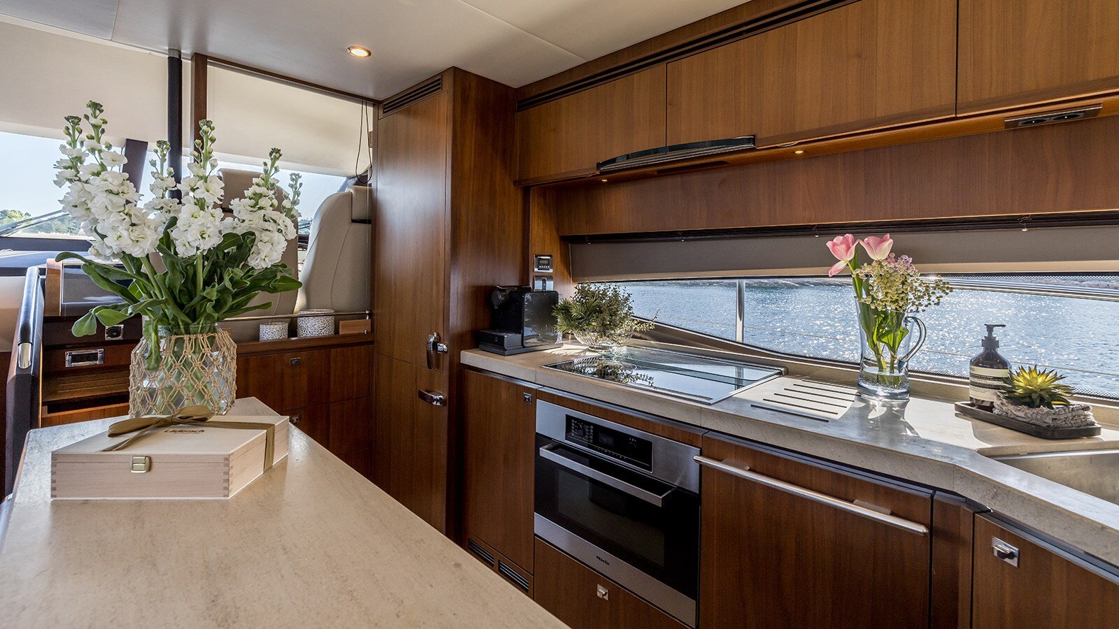 2012-princess-yachts-74-1-dd81fc