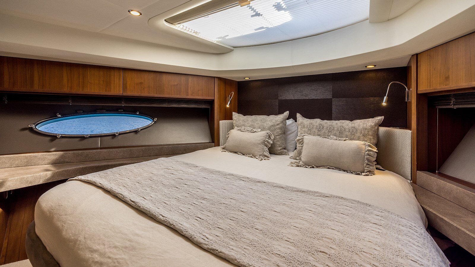 2012-princess-yachts-74-1-dd81fc