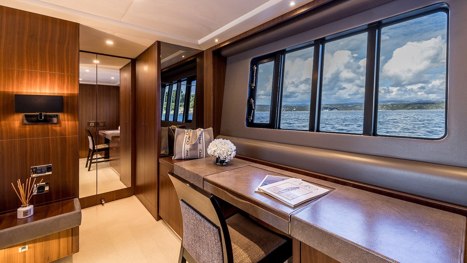 2012-princess-yachts-74-1-dd81fc