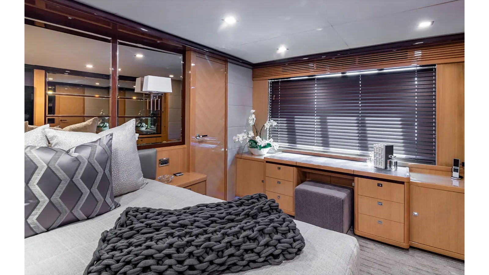 2012 PRINCESS YACHTS 98' 6