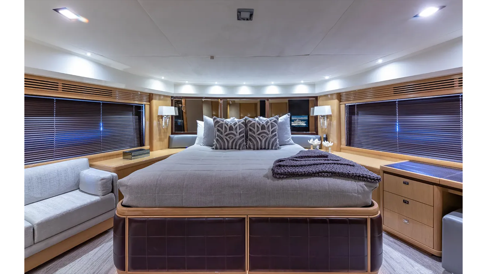 2012 PRINCESS YACHTS 98' 6