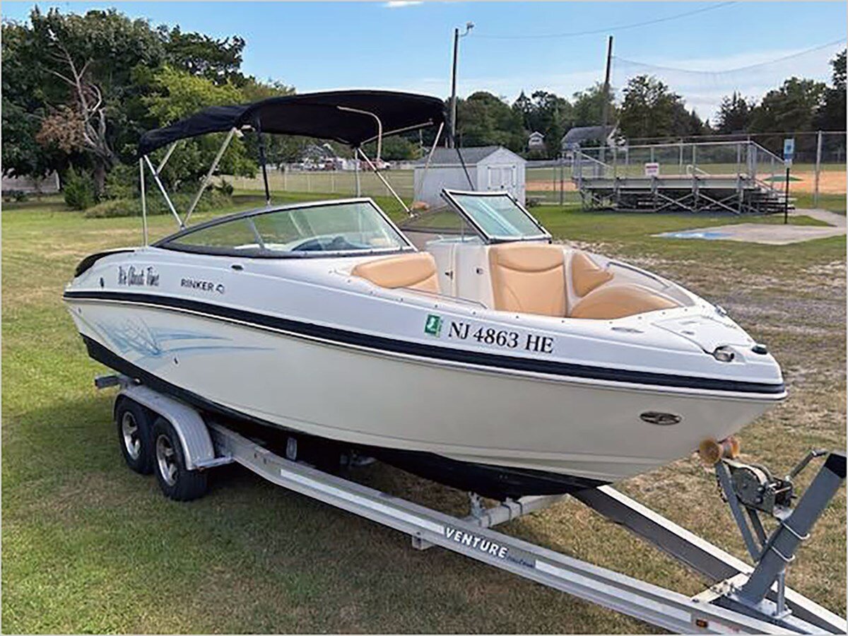 2012-rinker-24-1-cc3a39