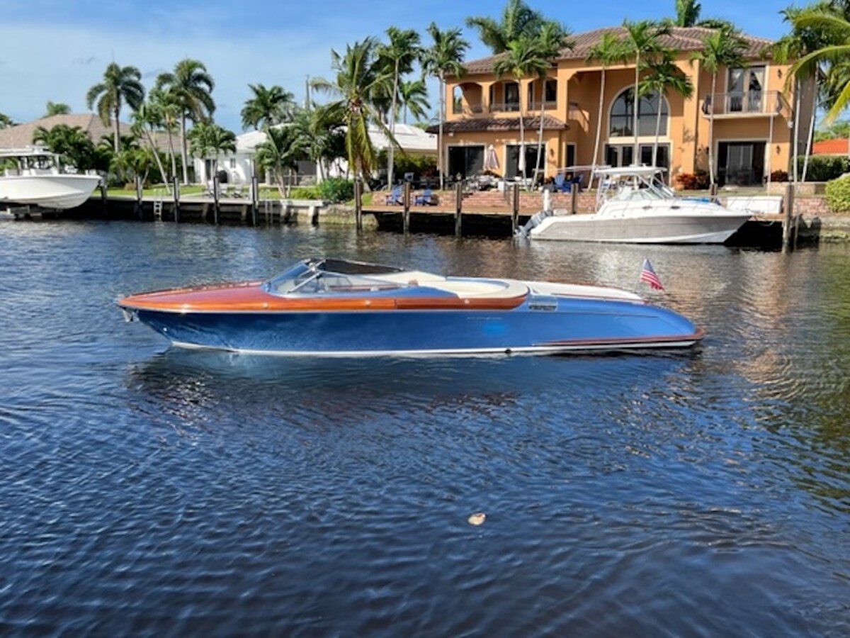 2012-riva-33-8f1bd7