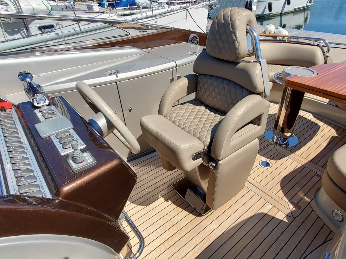 2012-riva-44-0a5e5b