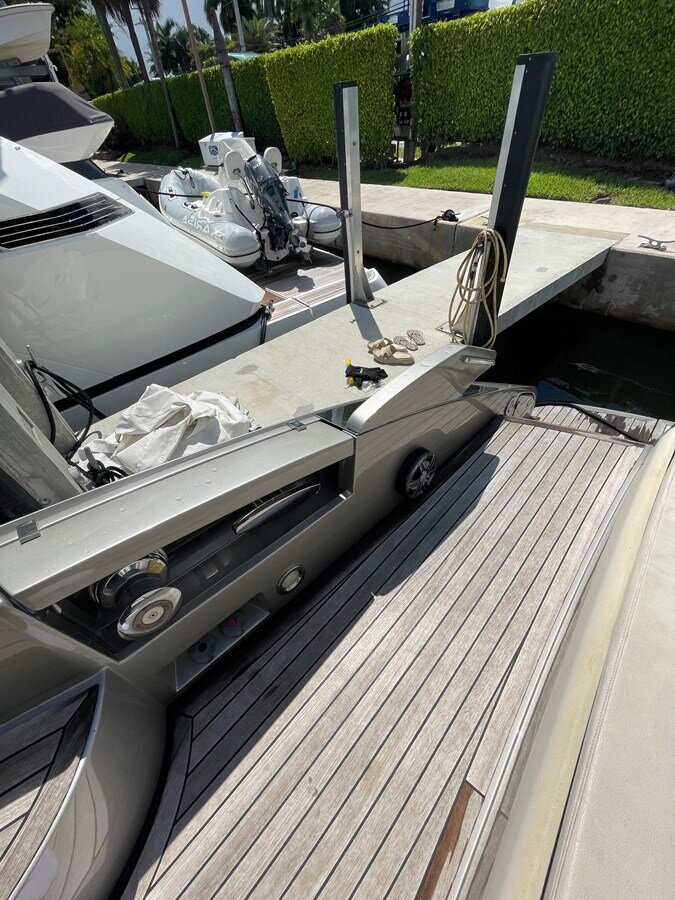 2012-riva-52-10-6fb86b