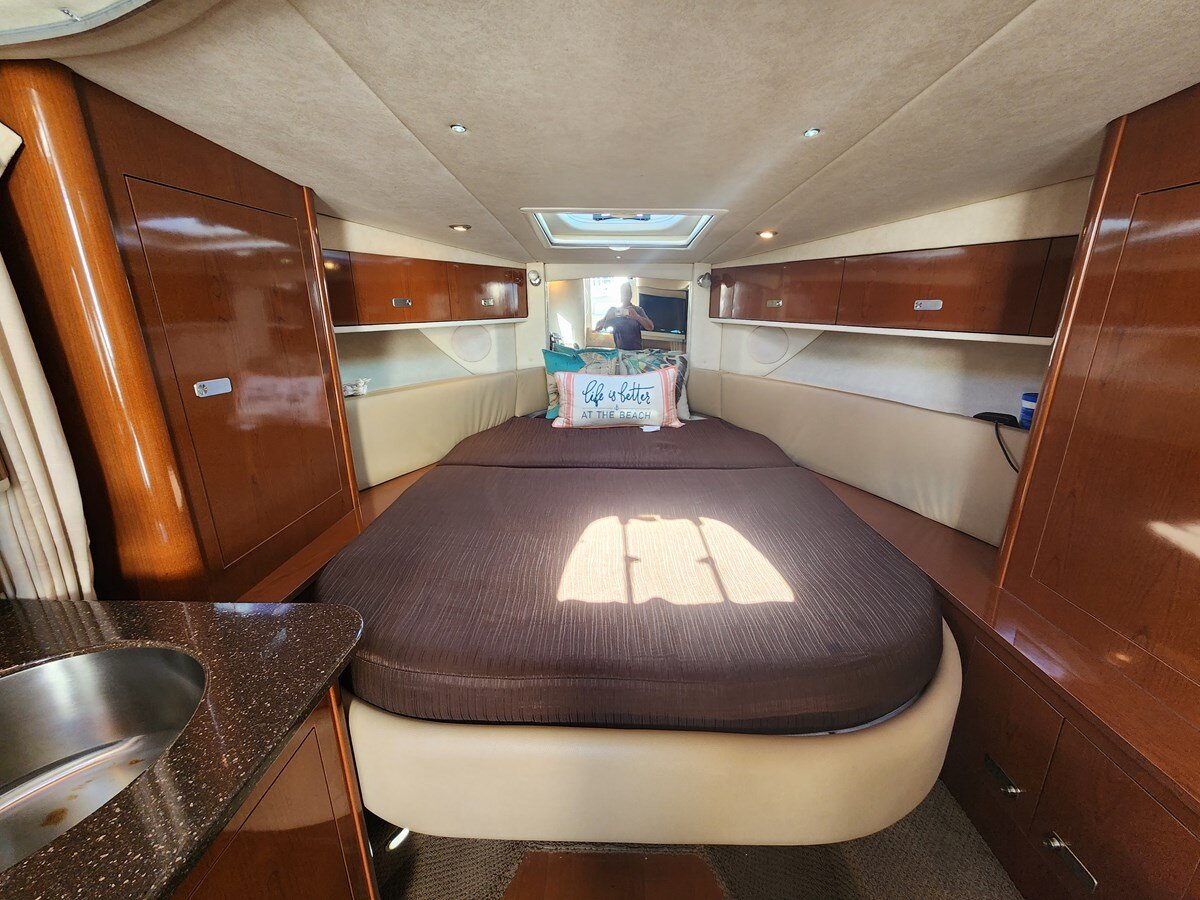 2012-sea-ray-35-ef625f