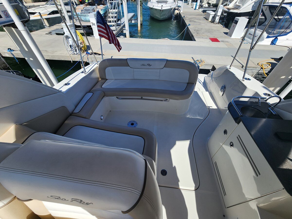 2012-sea-ray-35-ef625f