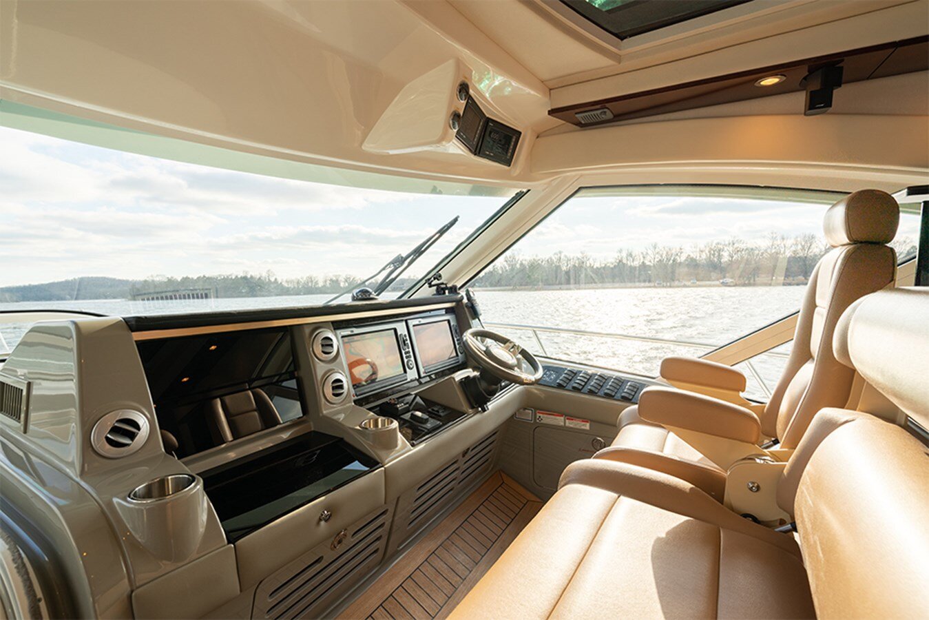 2012-sea-ray-61-6-82b275