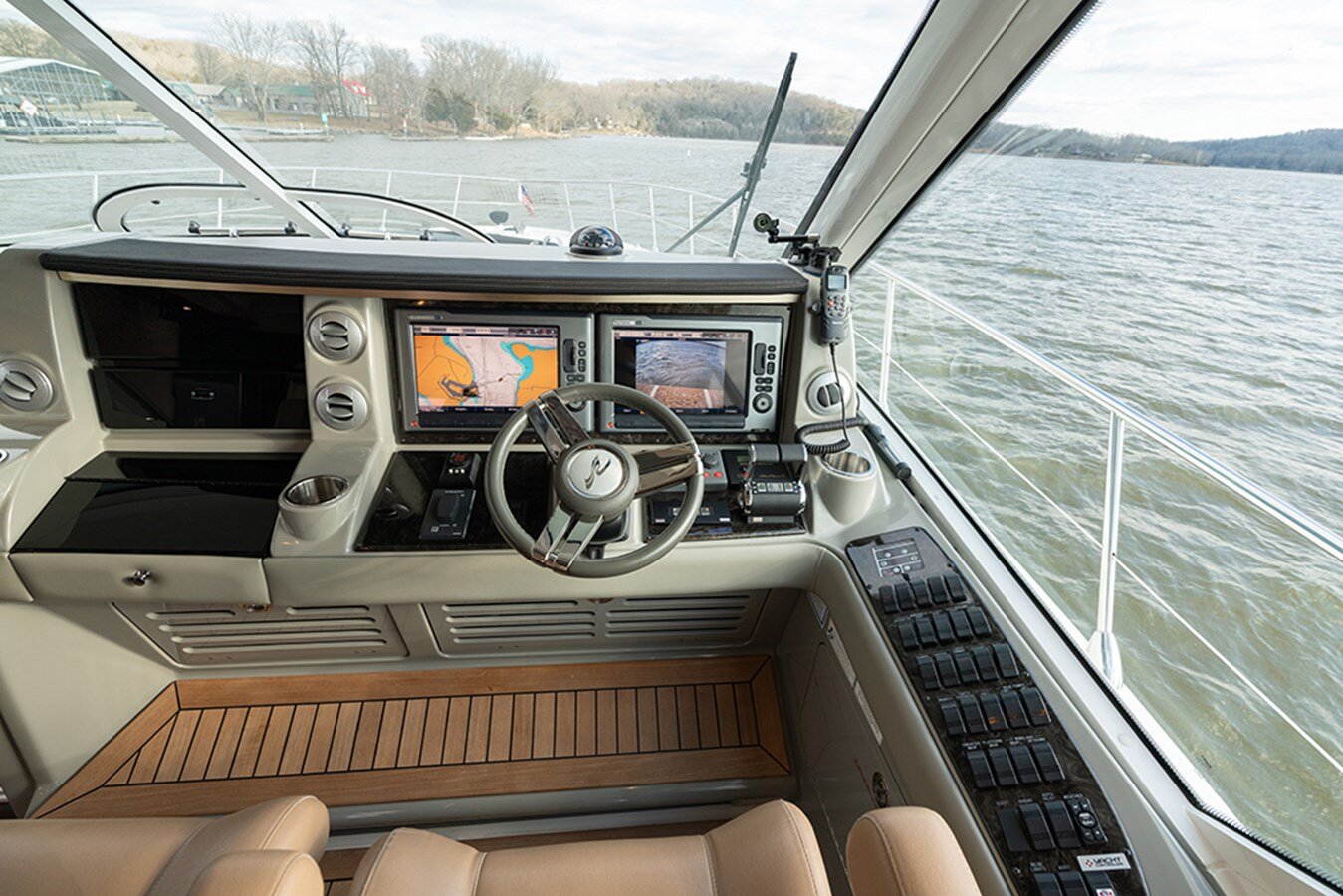 2012-sea-ray-61-6-82b275