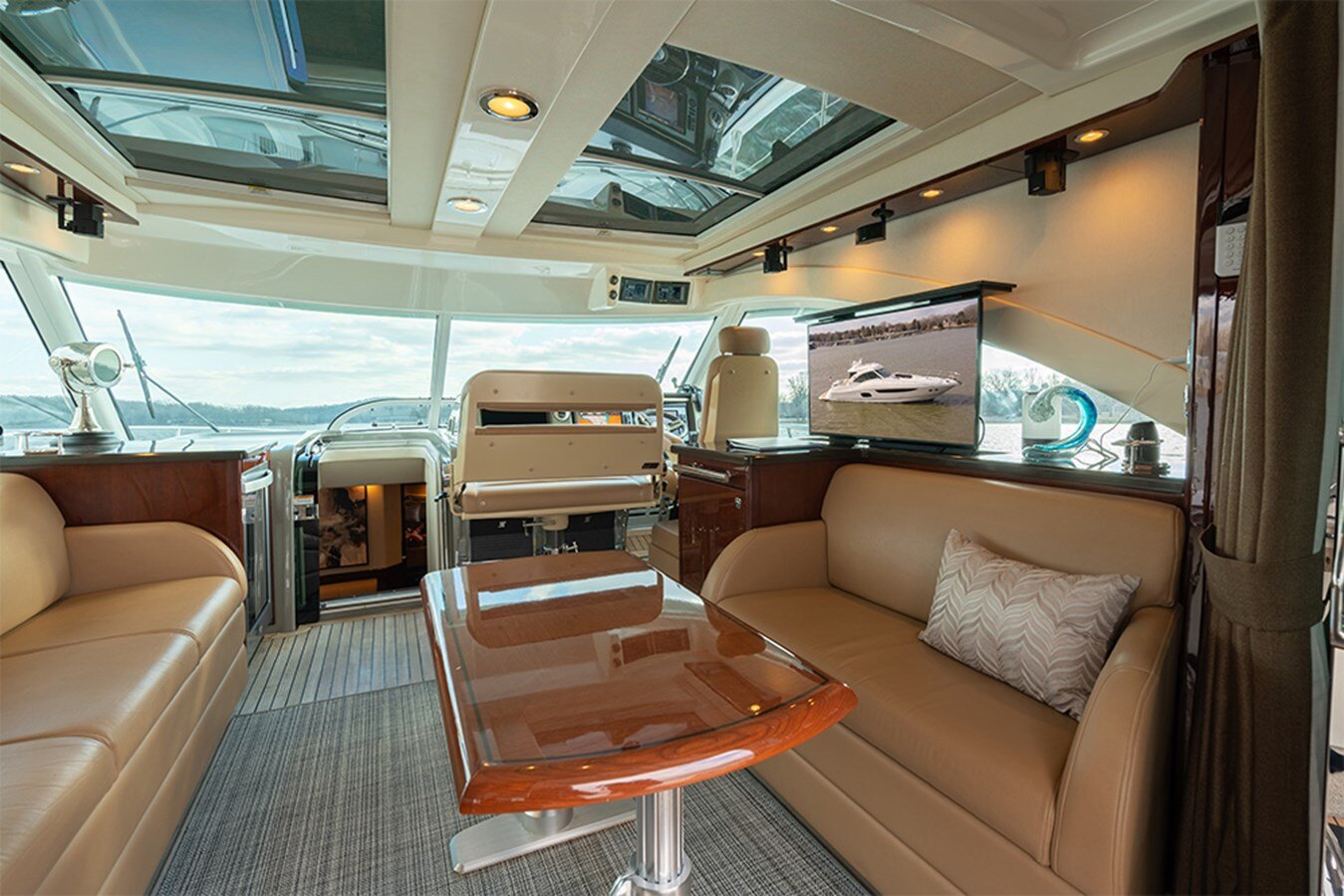 2012-sea-ray-61-6-82b275