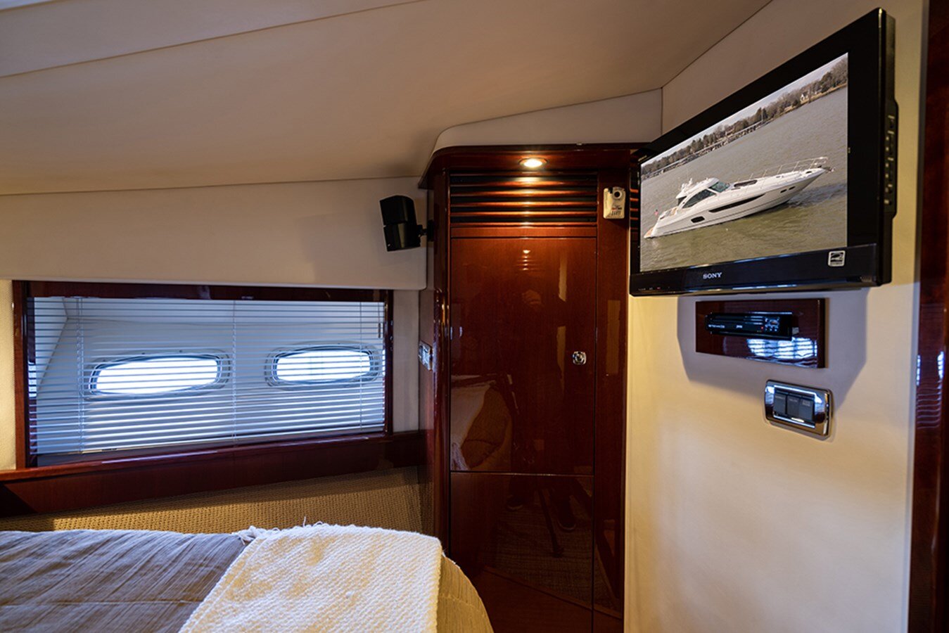 2012-sea-ray-61-6-82b275