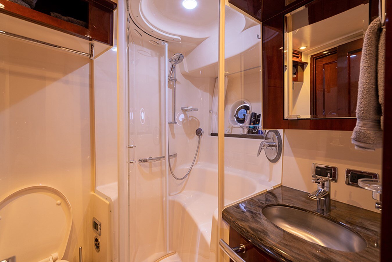 2012-sea-ray-61-6-82b275