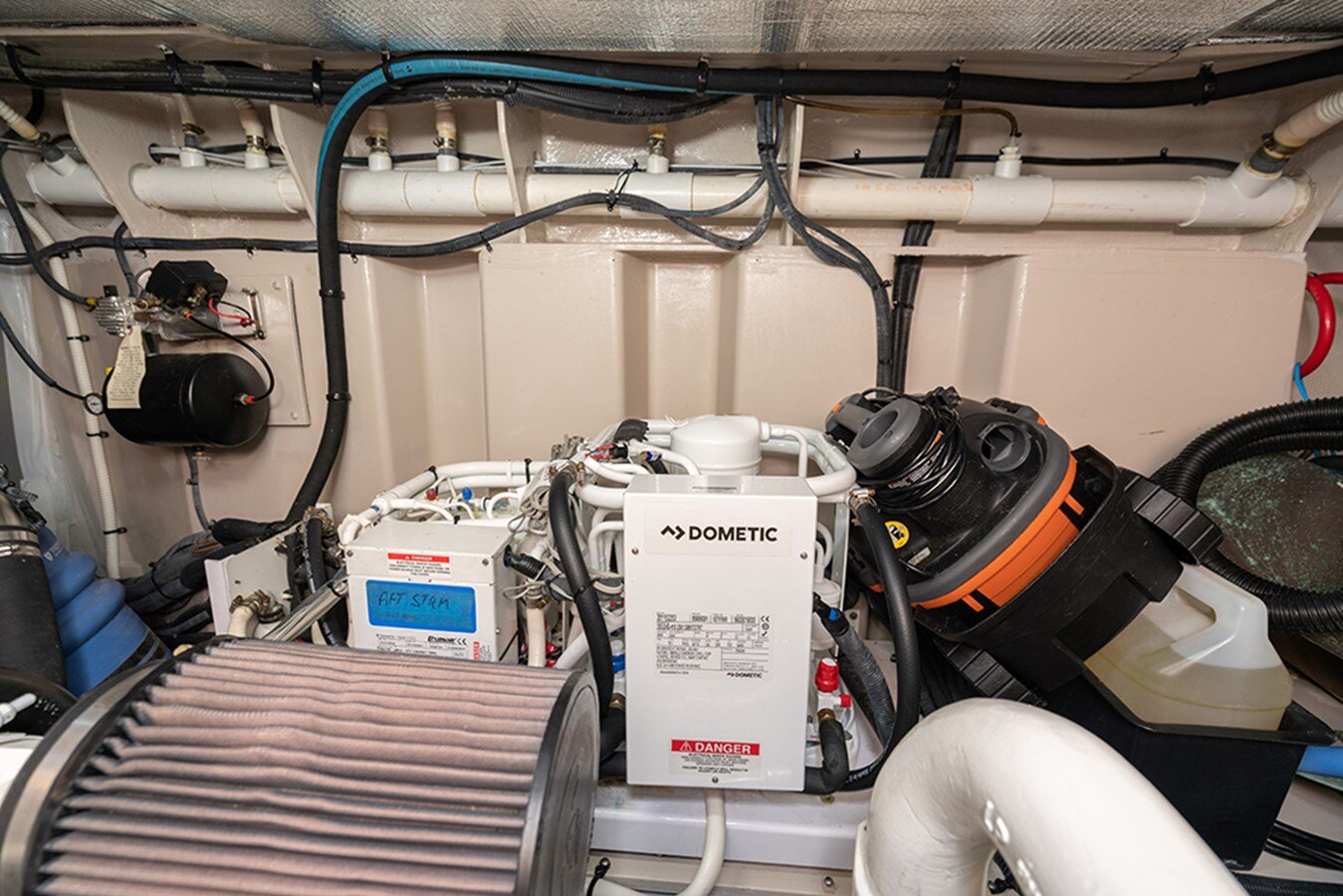 2012-sea-ray-61-6-82b275