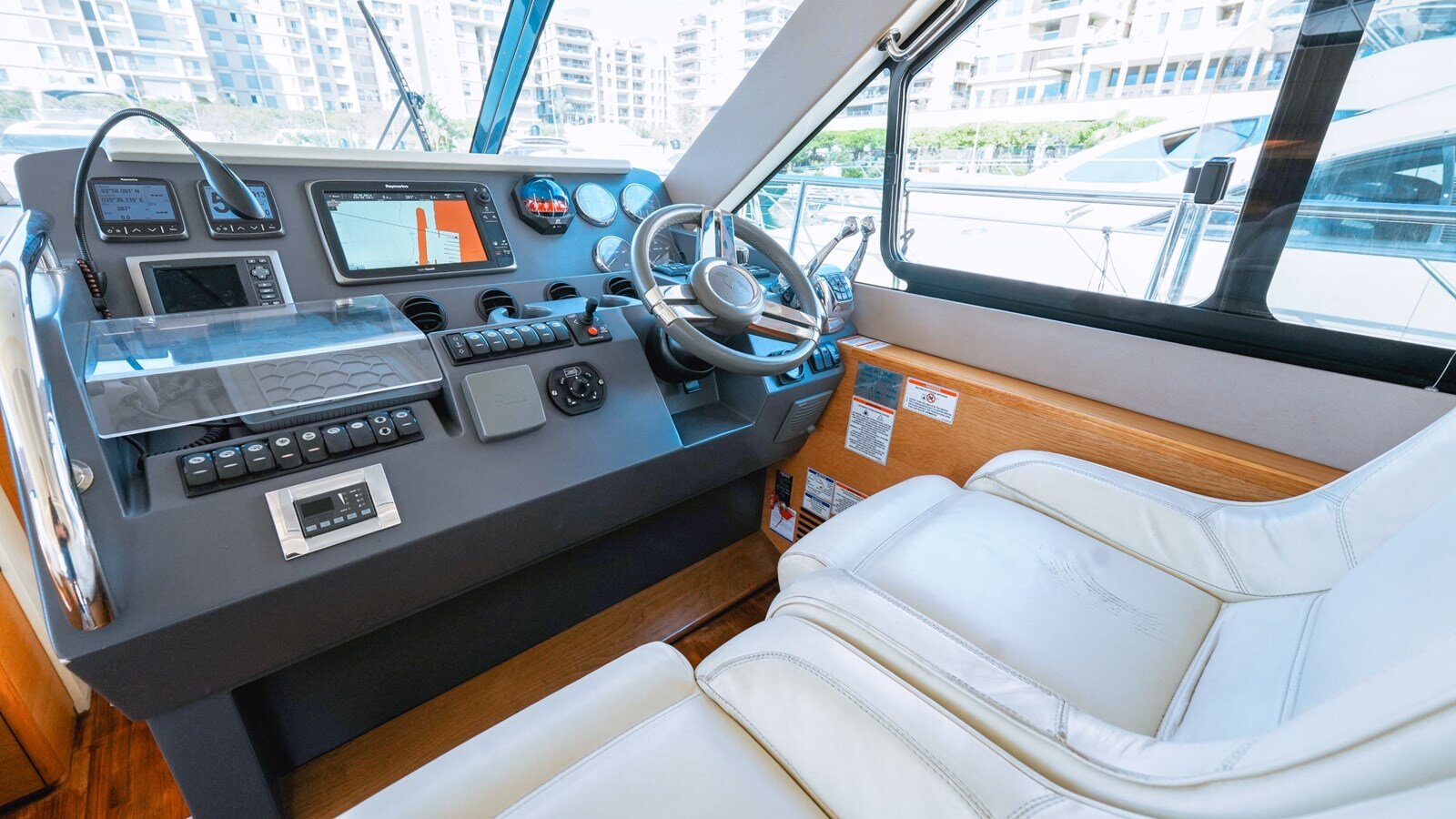 2012-sealine-45-7-4dd645