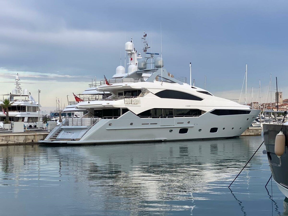 2012-sunseeker-131-67a21a