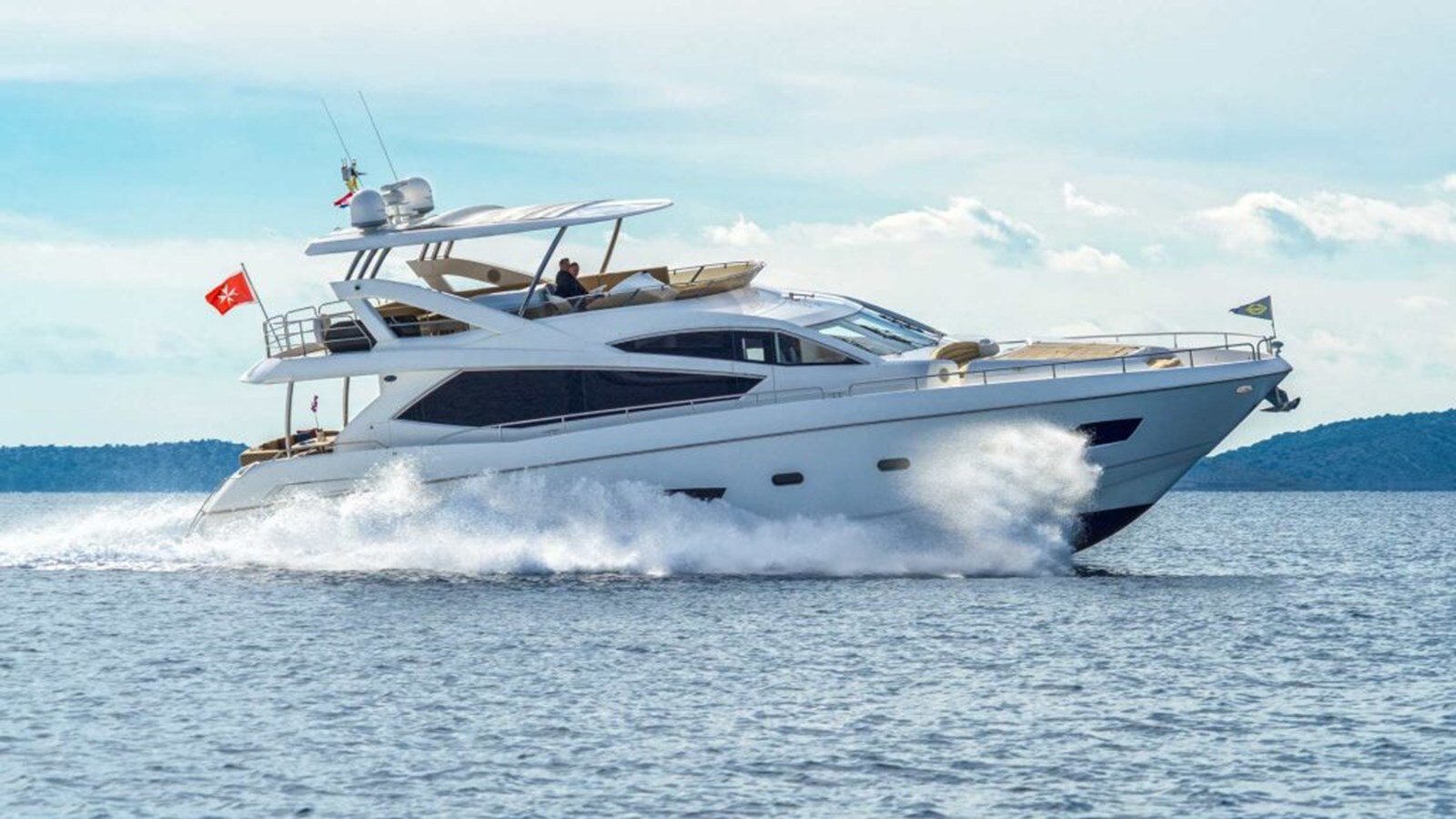 2012-sunseeker-74-2-049188