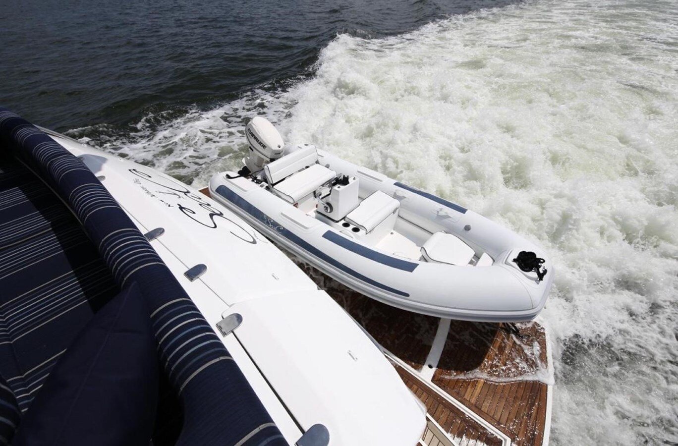 2012-sunseeker-74-d72eec