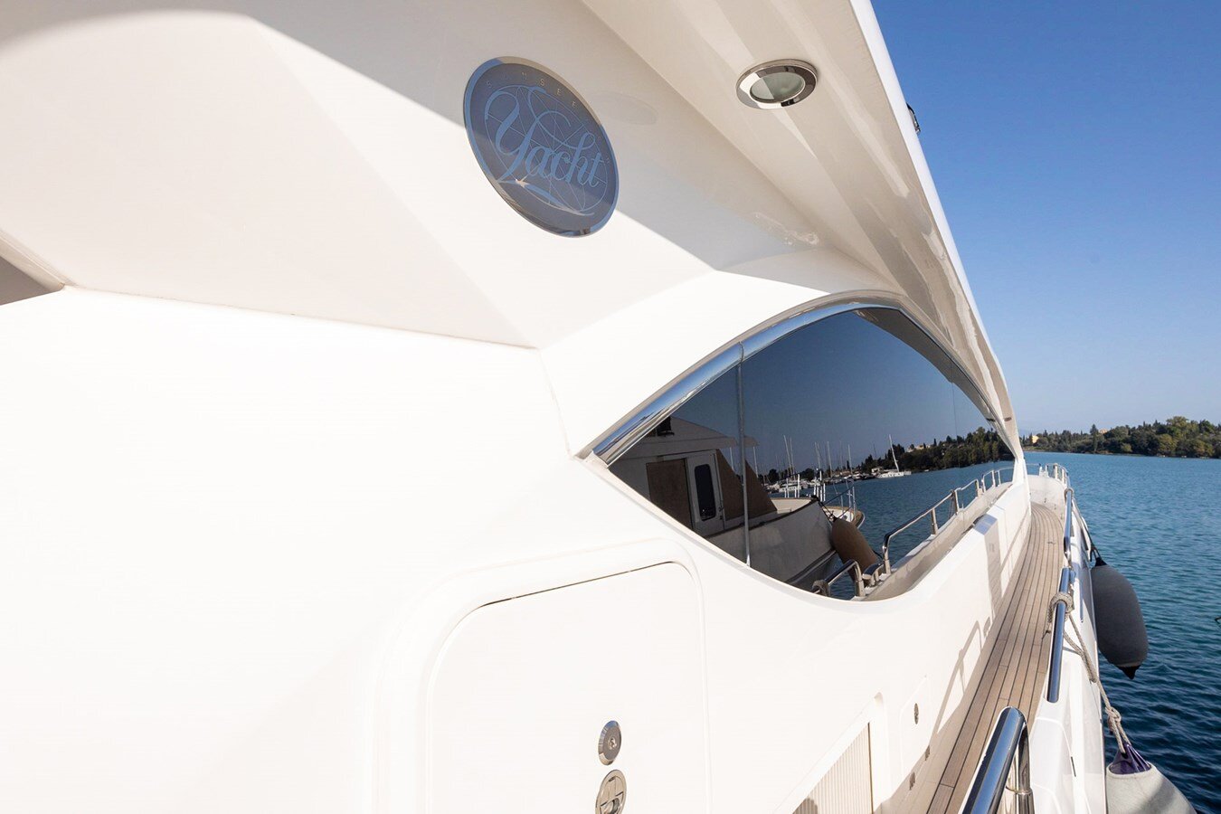 2012 SUNSEEKER 77' 8