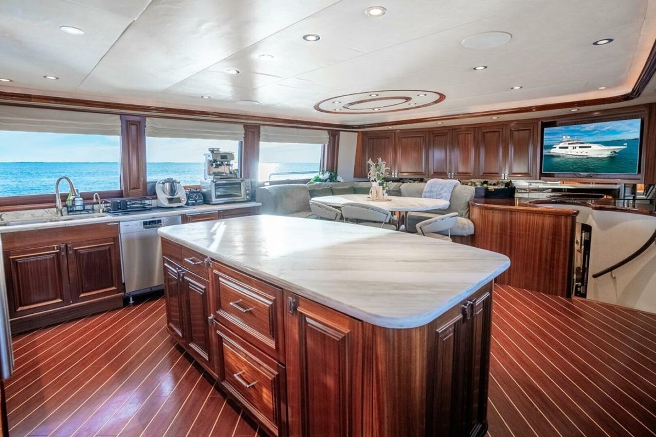 2012-westport-112-1-b8e6dc