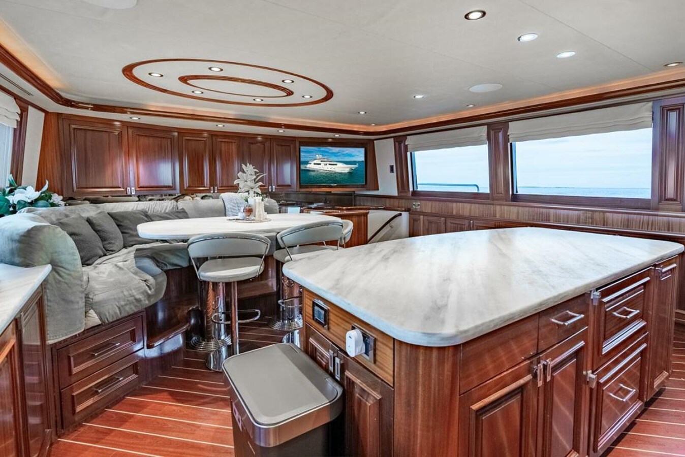 2012-westport-112-1-b8e6dc