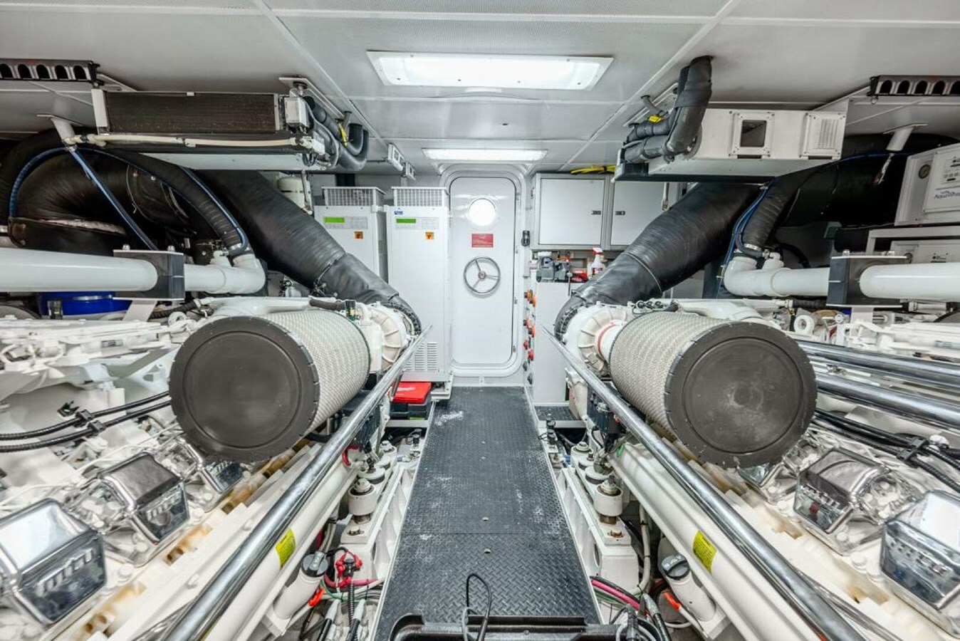 2012-westport-112-1-b8e6dc