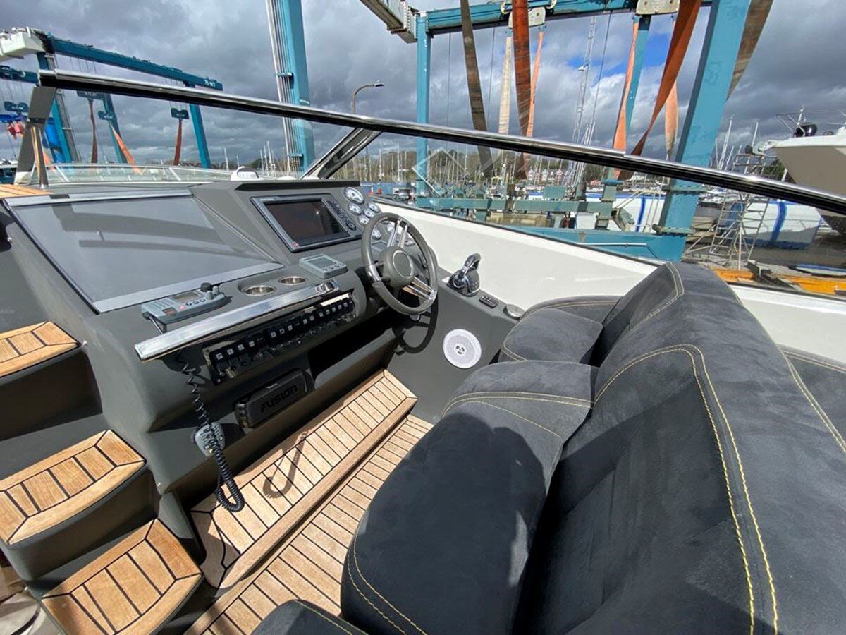 2012-windy-boats-31-10-ef886c