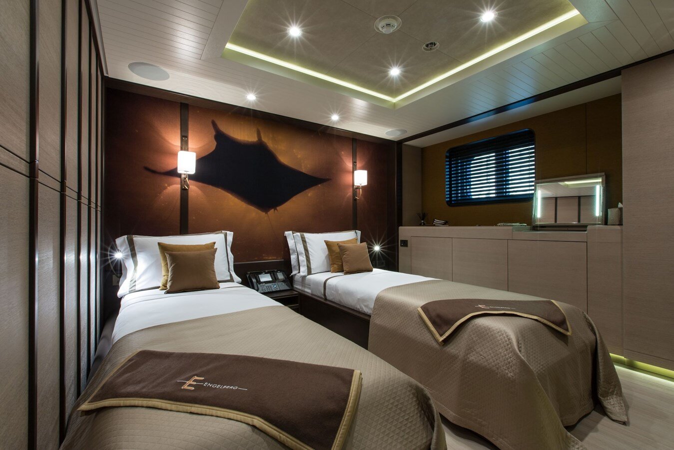 2013-amels-180-6-140e62