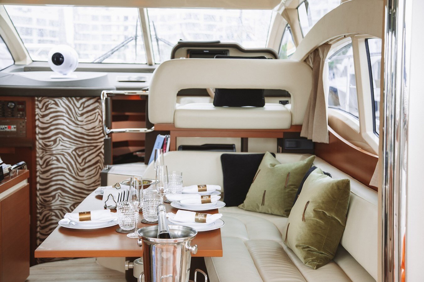 2013-azimut-yachts-40-8-5c3d5b