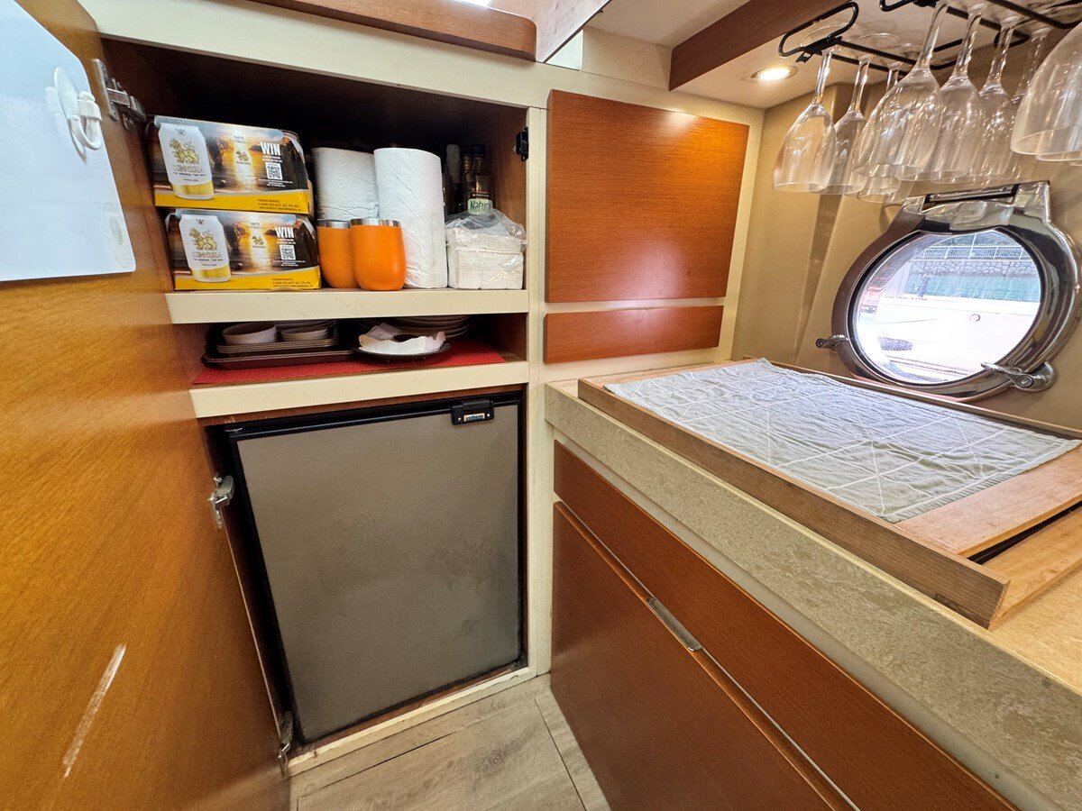 2013-azimut-yachts-40-8-5c3d5b