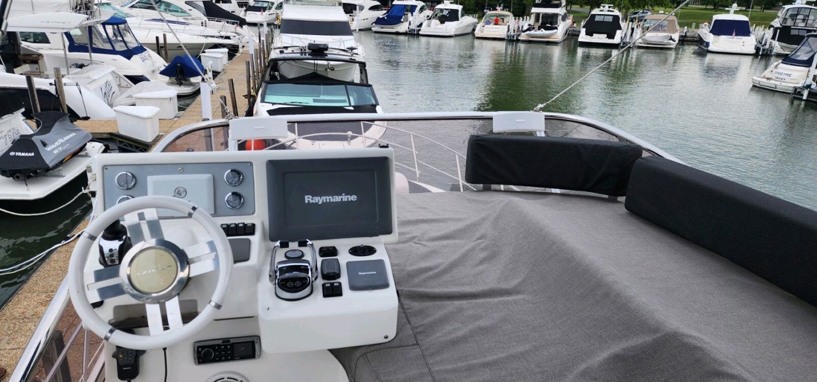 2013-azimut-yachts-45-1-b633eb