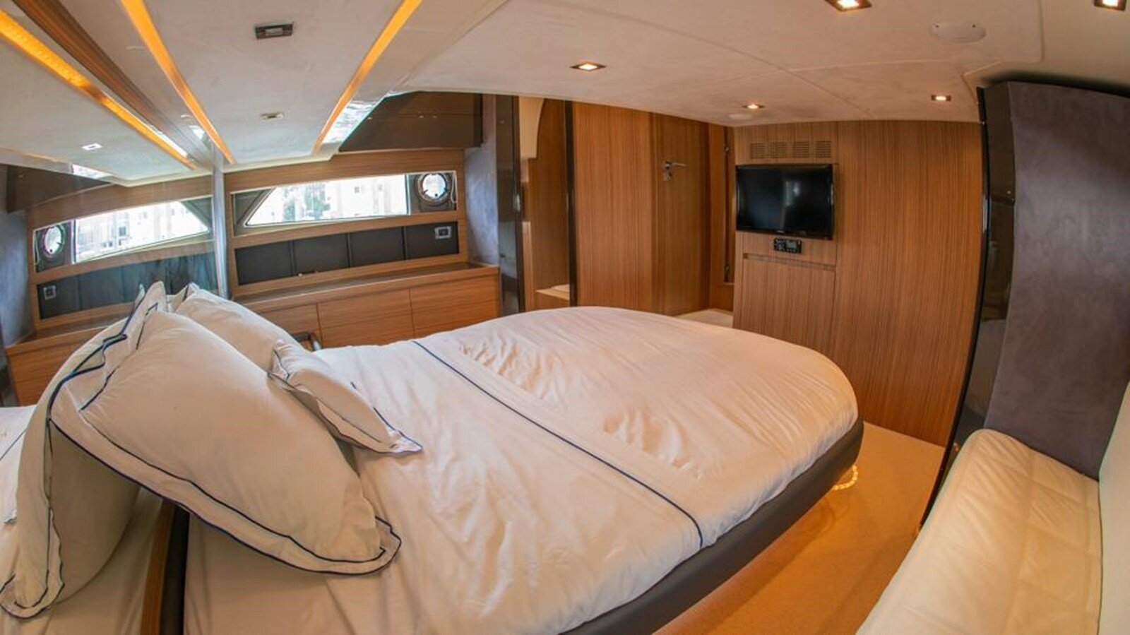 2013-azimut-yachts-52-4-b1a83f