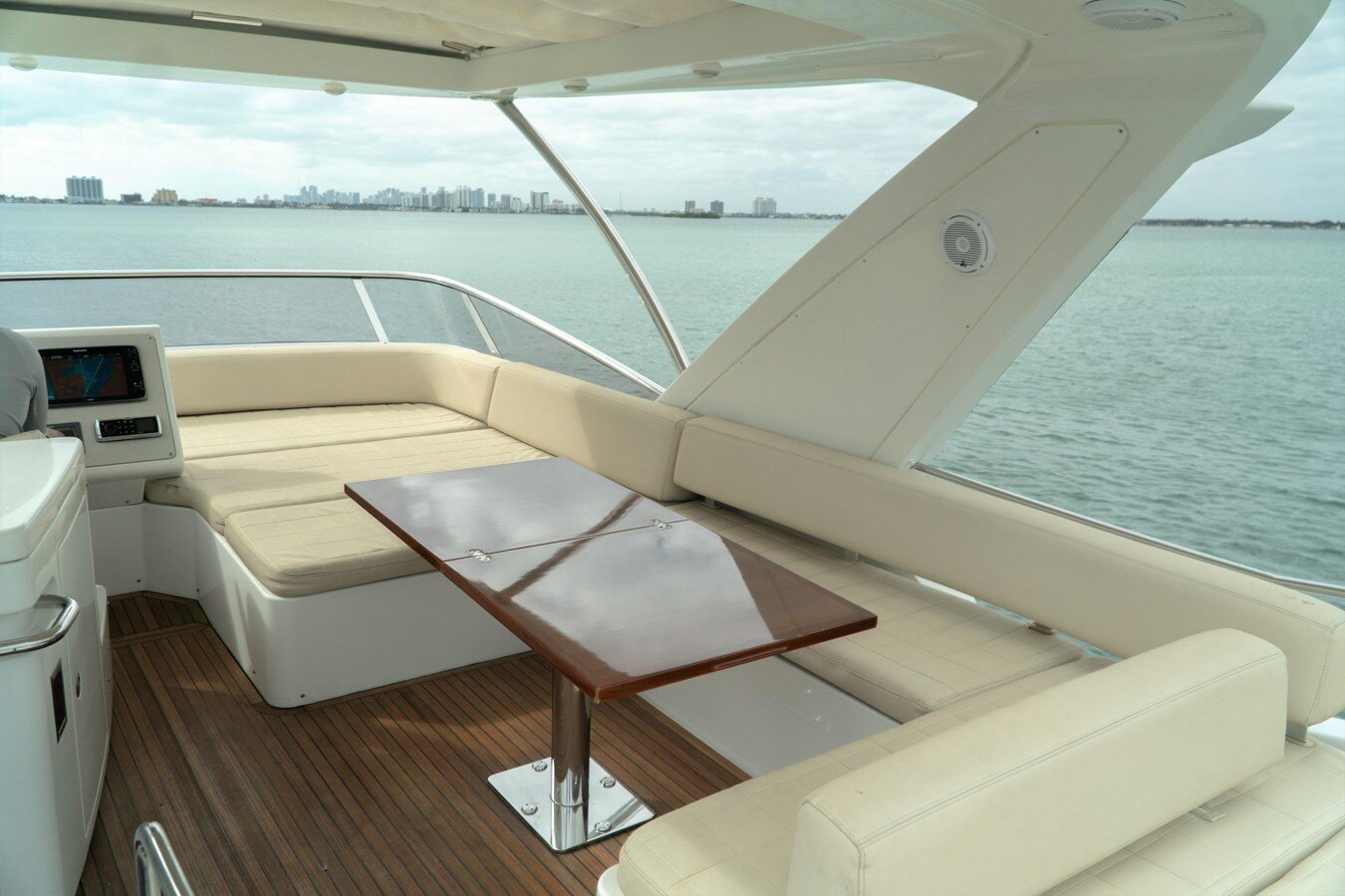 2013-azimut-yachts-54-e7da4d