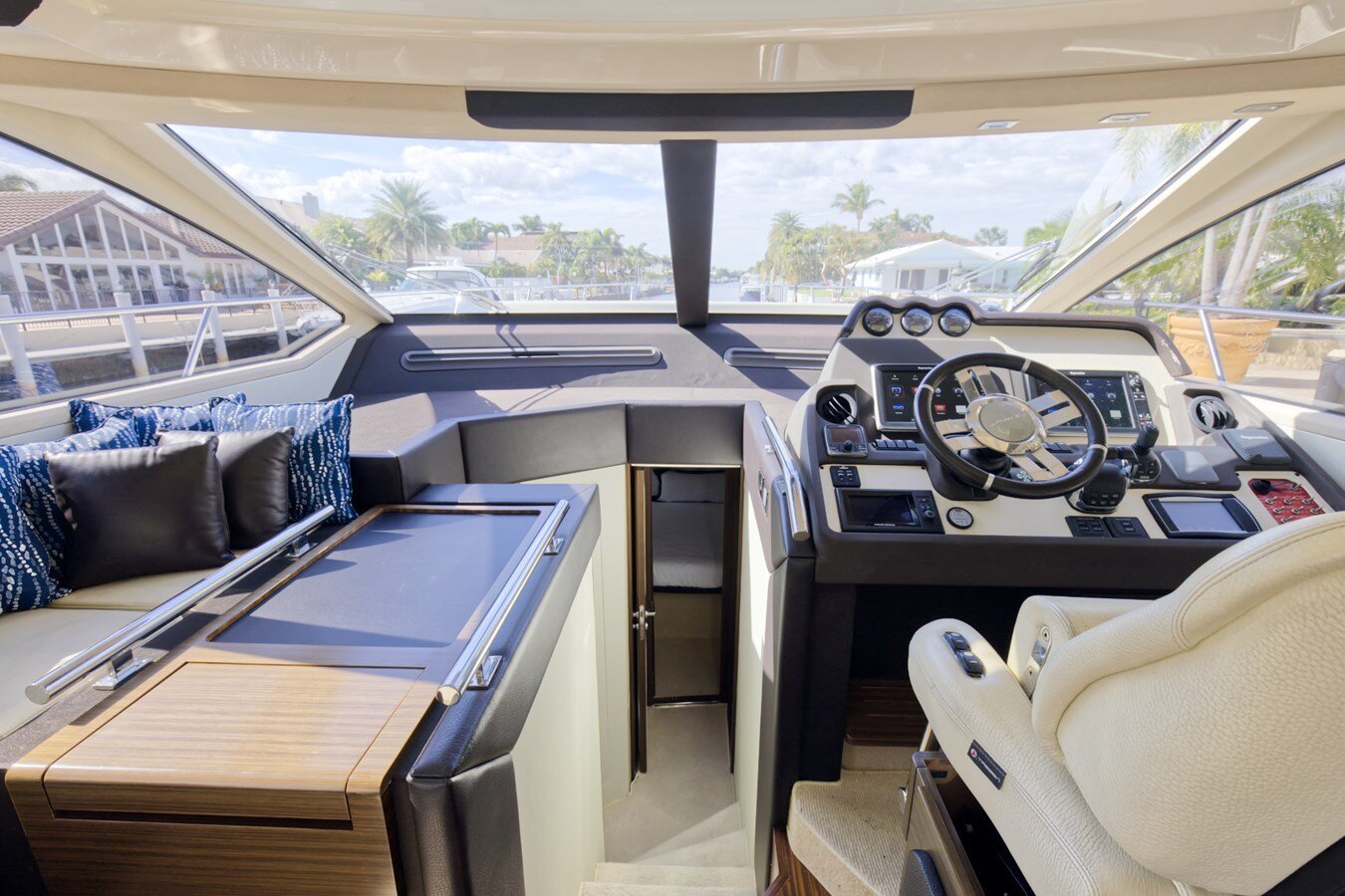 2013-azimut-yachts-55-de6e89