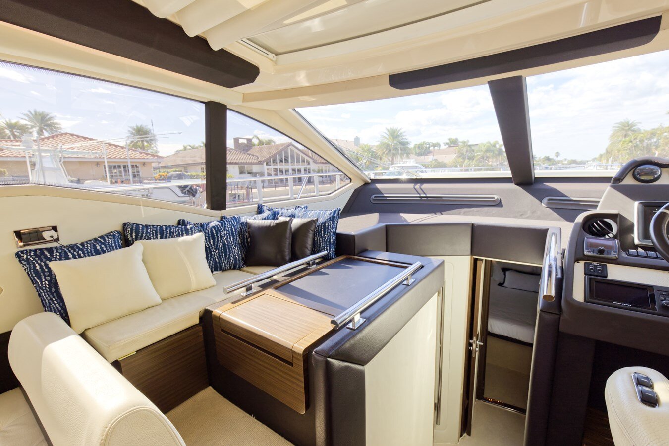 2013-azimut-yachts-55-de6e89