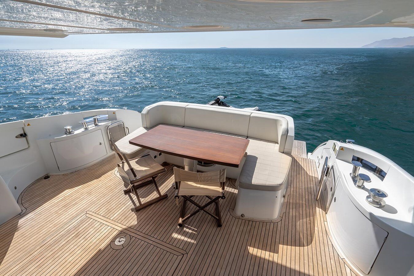 2013-azimut-yachts-66-2-9cb4e0