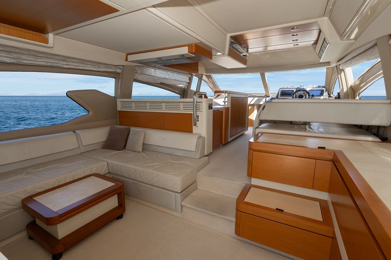 2013-azimut-yachts-66-2-9cb4e0