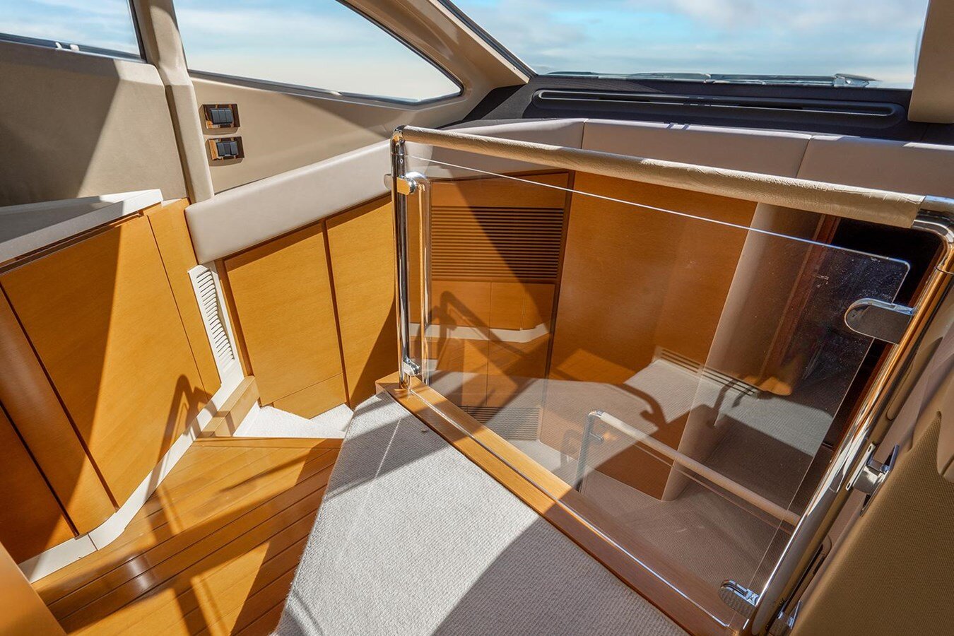 2013-azimut-yachts-66-2-9cb4e0