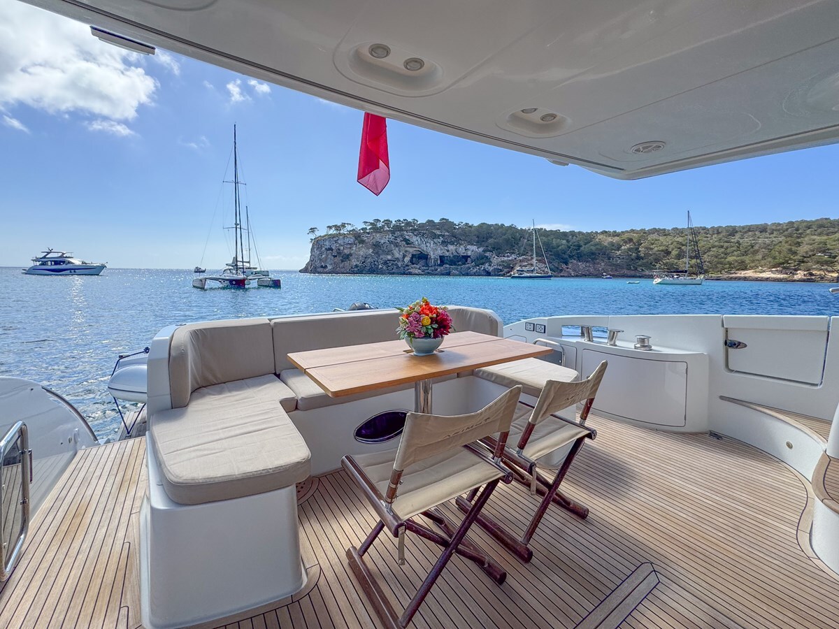 2013 AZIMUT YACHTS 66' 2